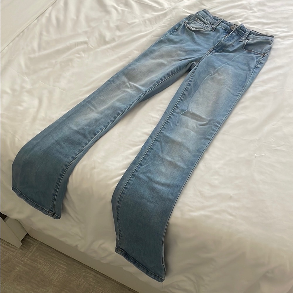 Women's Light Blue Jeans